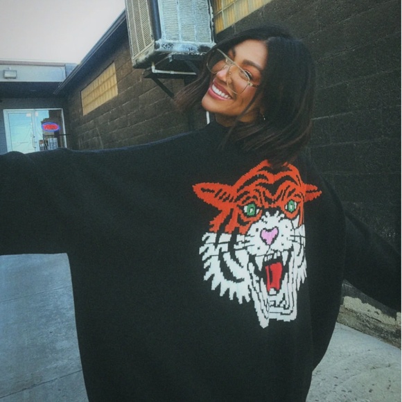 Dressed in LALA Hear Me Roar Oversized Sweater - Picture 4 of 7